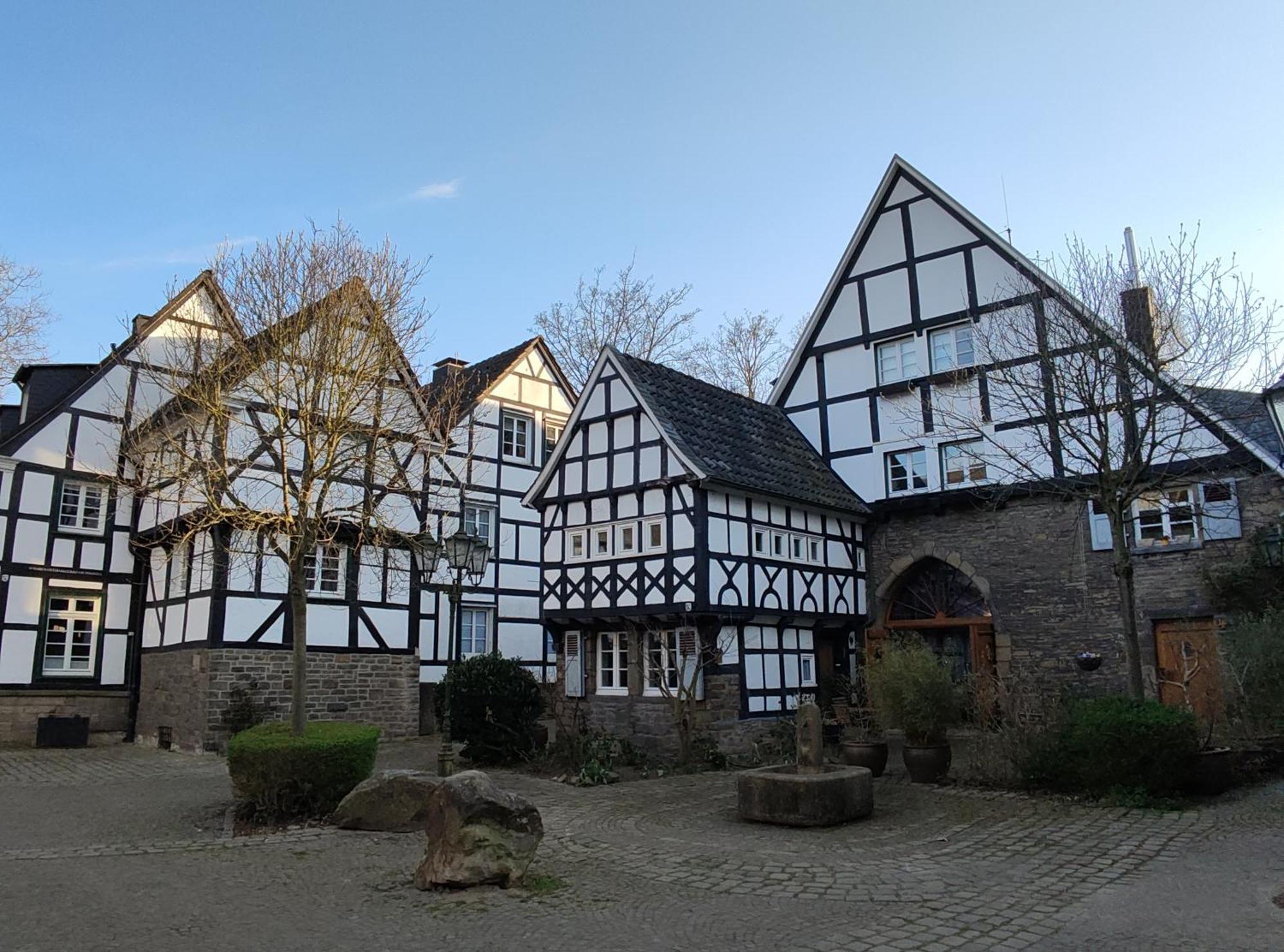 Готель Fuenf Giebel Eck In Der Freiheit Am Ruhrtalradweg Веттер Екстер'єр фото