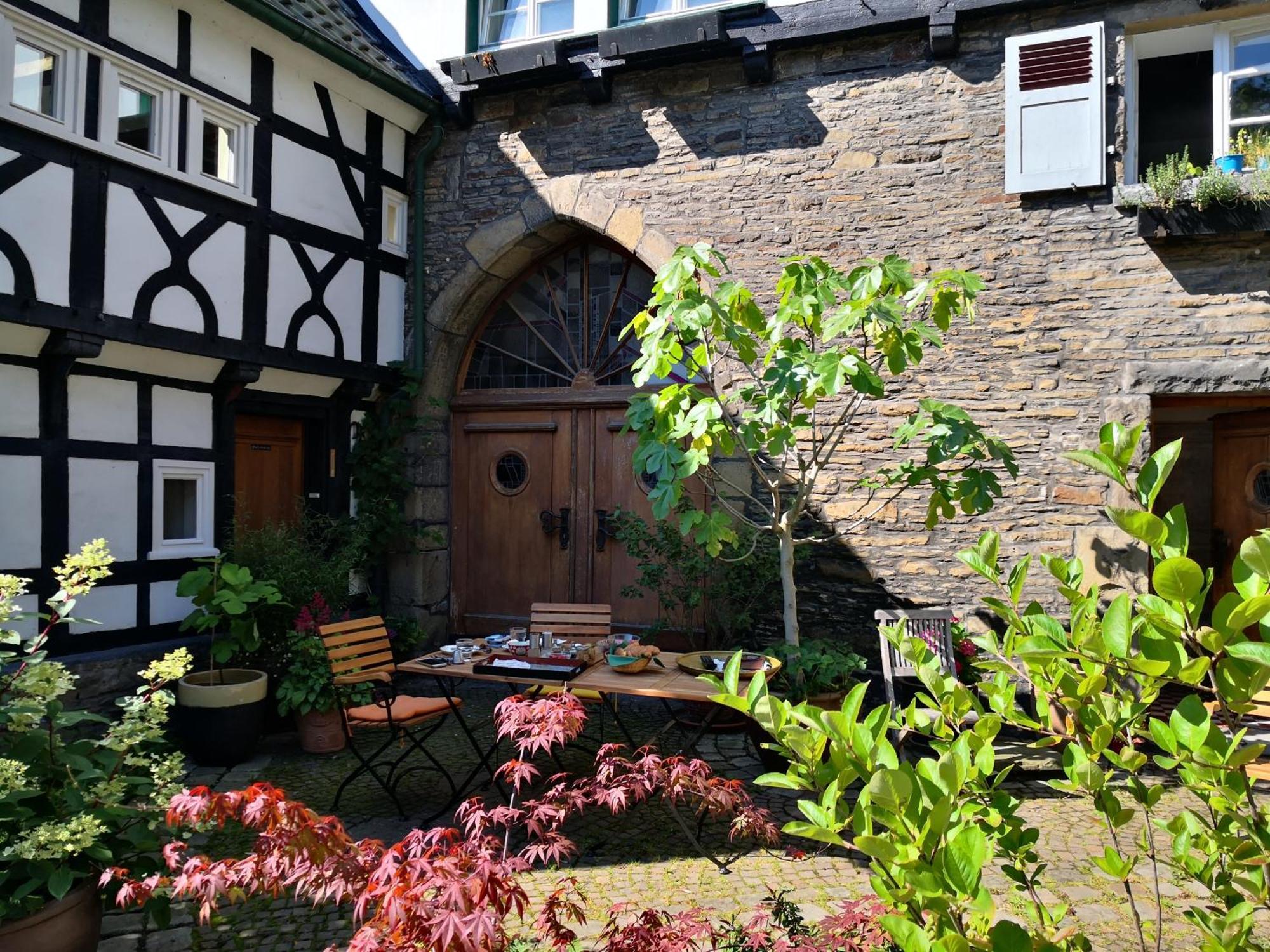 Готель Fuenf Giebel Eck In Der Freiheit Am Ruhrtalradweg Веттер Екстер'єр фото
