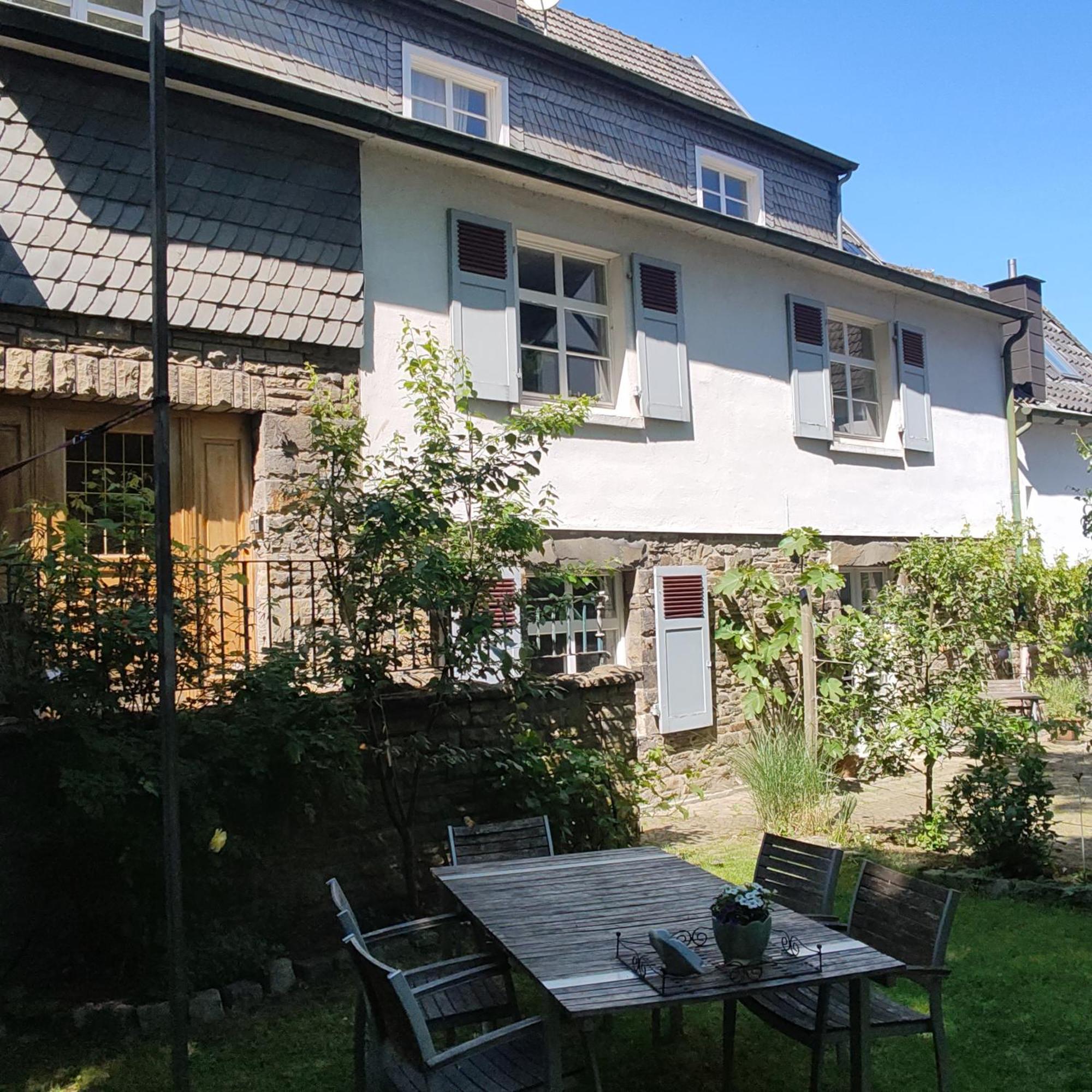 Готель Fuenf Giebel Eck In Der Freiheit Am Ruhrtalradweg Веттер Екстер'єр фото